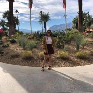 Meet your Posher, Brooke